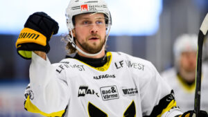 Marcus Bergman förlänger med Västerås