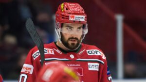 Marcus Vela får lämna MoDo Hockey