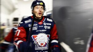 Markus Hännikäinen återvänder till Adler Mannheim