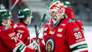 Matt Tomkins förnekar KHL-uppgifterna: “Har inte bestämt något”