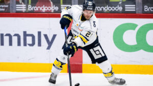 Mardrömsbesked för HV71: Mattias Tedenby borta länge