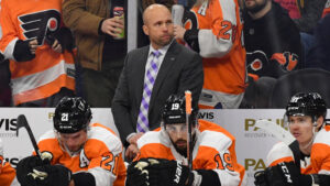 Mike Yeo blir inte kvar som tränare för Philadelphia Flyers