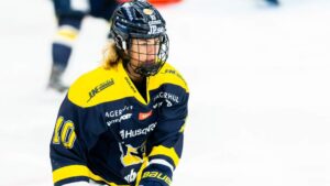 Ronja Mogren lämnar Schweiz för Minnesota Whitecaps