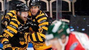 Oscar Möller går mot toppnotering: “Kul att lira hockey”