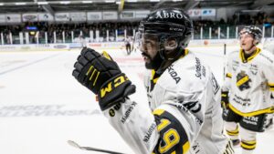 Daniel Muzito-Bagenda förlänger med AIK