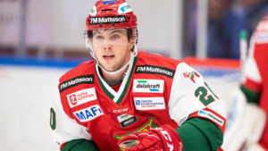 Förre SHL-spelaren, Nils Carnbäck flyttar till Frankrike