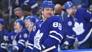 William Nylander med tre poäng i Torontos vinst över Chicago