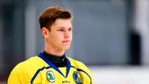 Förre AIK-talangen Oliver Moberg övergår från juniorhockey till college