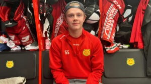 Otto Stahre får debutera i HockeyAllsvenskan för Mora