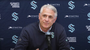 Ron Francis förlänger med Seattle Kraken