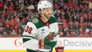 Ryan Hartman skriver nytt treårskontrakt med Minnesota Wild