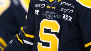 Elias Sjöström lämnar Södertälje för SHL-spel