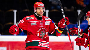 Sam Vigneault gjorde två mål när Modo Hockey vann mot SSK