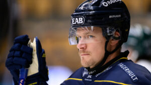 KLART: Simon Önerud förlänger med HV71