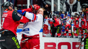 Fyra matchstraff efter slagsmål mellan Malmö och Oskarshamn