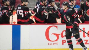 Ottawa Senators spelar ukrainska nationalsången – resten av säsongen