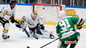 Oskar Stal Lyrenas och Adam Tambellini avgjorde när Rögle slog HV 71