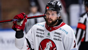 Tanner MacMaster klar för ECHL-spel