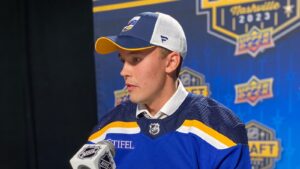 Theo Lindstein plockad av St. Louis Blues i NHL-draften