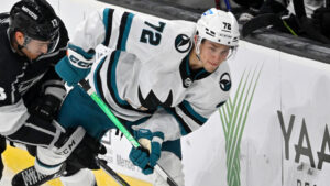 William Eklund kallas upp av San Jose Sharks