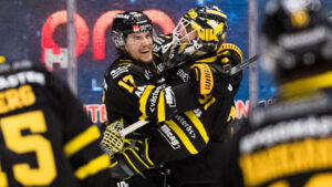 VIK Hockey slog AIK efter William Wikmans dubbel