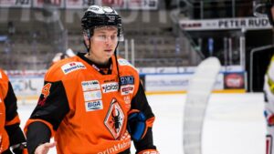 Mållös i 32 matcher – nu lånar KHK ut backen