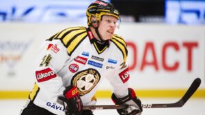 Förre SHL-centern blir sportchef i hemlandet