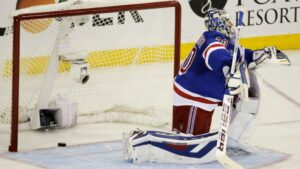 Efter Capitals vinst – nu toppar Lundqvist den ”smickrande” listan