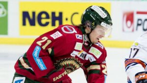 Svenske JVM-spelaren målskytt i internmatchen – och Lidströms son i poängprotokollet