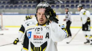 Västerås till Hockeyettan – men spänningen lever inför sista omgången