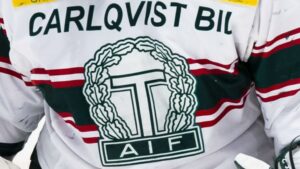 Provspelaren stannar i allsvenska klubben