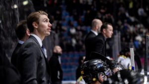 På plats i Gävle – Rödin tränar med Brynäs juniorer