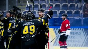 ”Hela Sveriges underdog” med en skön skräll – sänkte storebror Redhawks