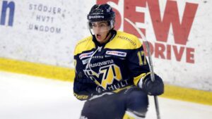 HV71-talangen får speltid i Hockeyallsvenskan