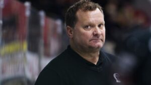 Fick sparken i allsvenskan – nu uppges han bli ny tränare i SHL-klubben