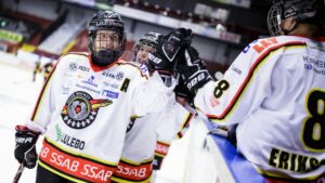 Storfavoriten till final – mästarna utslagna