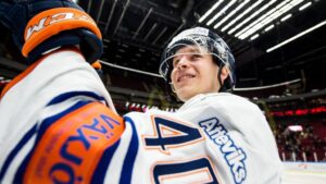 Efter SHL-succén – nu toppar han lista i NHL