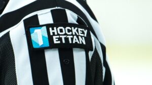 Alla klubbar i Hockeyettan får elitlicens – men 14 behöver dispens