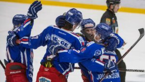 Serieledarna lånar finsk poängspruta från Hockeyettan