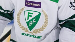 Dyrköpt FBK-seger – stjärnan fick hjälpas av isen