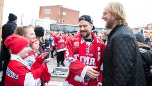 Fick inte följa med Timrå upp – klar för fortsättning i Hockeyallsvenskan