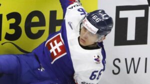 HV71-talangens äventyr – spelar VM som 18-åring: ”En dröm som besannas”