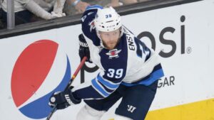 Enström håller dörren öppen för Modo: ”Finns bara en klubb utanför NHL”