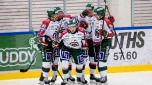 VÄNDNINGEN: Frölunda sänkte Växjö trots hopplösa läget – hattrick av junioren