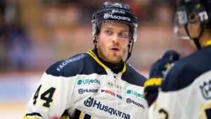 En enda SHL-spelare i finska landslagstruppen