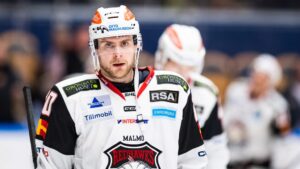 Backen lämnar SHL-klubben med omedelbar verkan: ”Väldigt uppskattad”