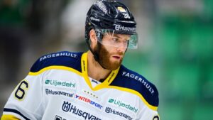 Sparkade HV71-forwarden kan återvända till Europa