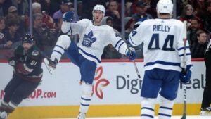 Pierre Engvall tvåmålsskytt för Toronto Maple Leafs