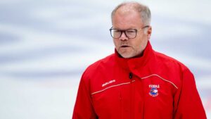 Sportchefen kritisk mot lånekarusellen