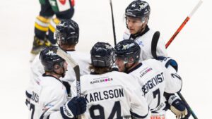 VIK Hockey kunde inte stoppa BIK Karlskogas segertåg